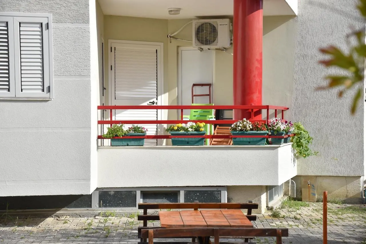 Flowers Apartments Golem  Golem (Tirana)